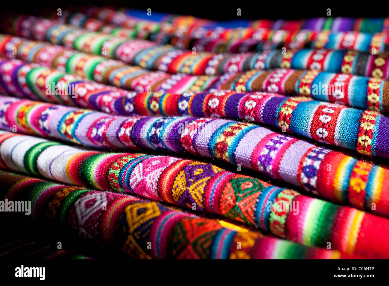 Traditionellen bunten peruanischen Anden Textilien Stockfoto