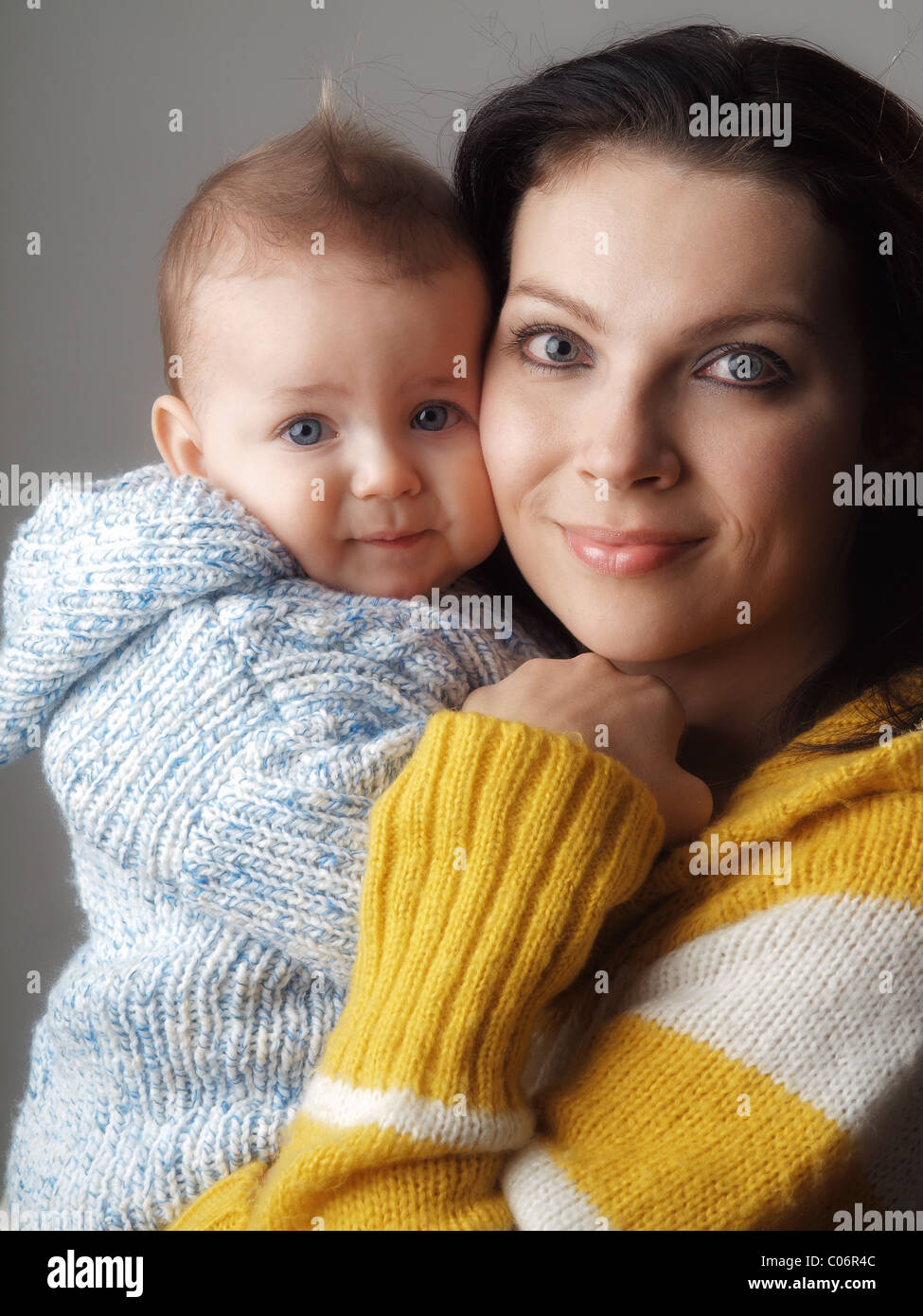 Mutter mit Kleinkind Stockfoto