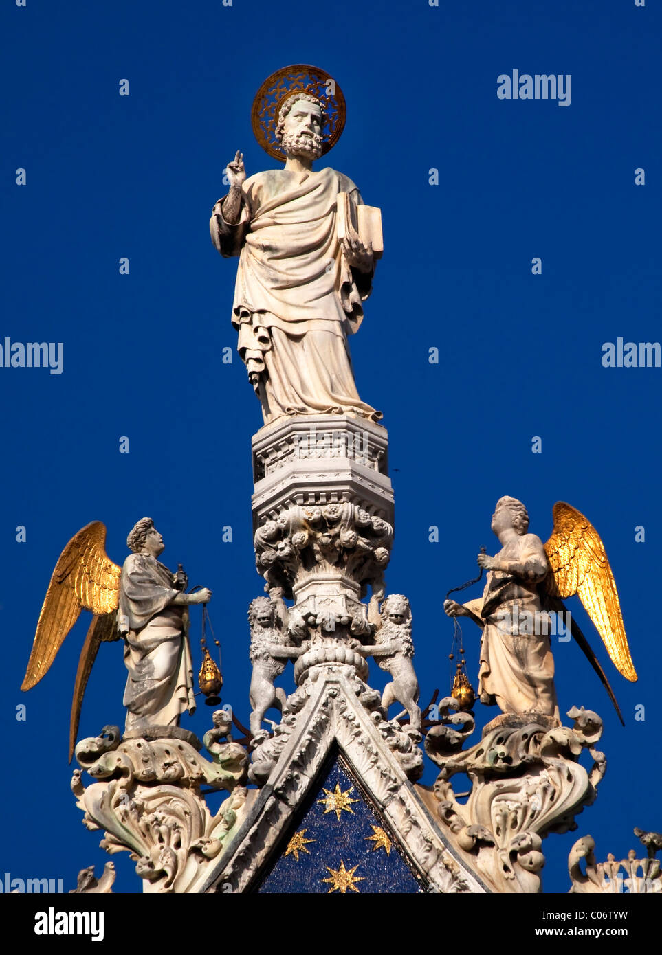 Markusdom, Kathedrale, Kirche Mark Engel Statue Venedig Italien Stockfoto