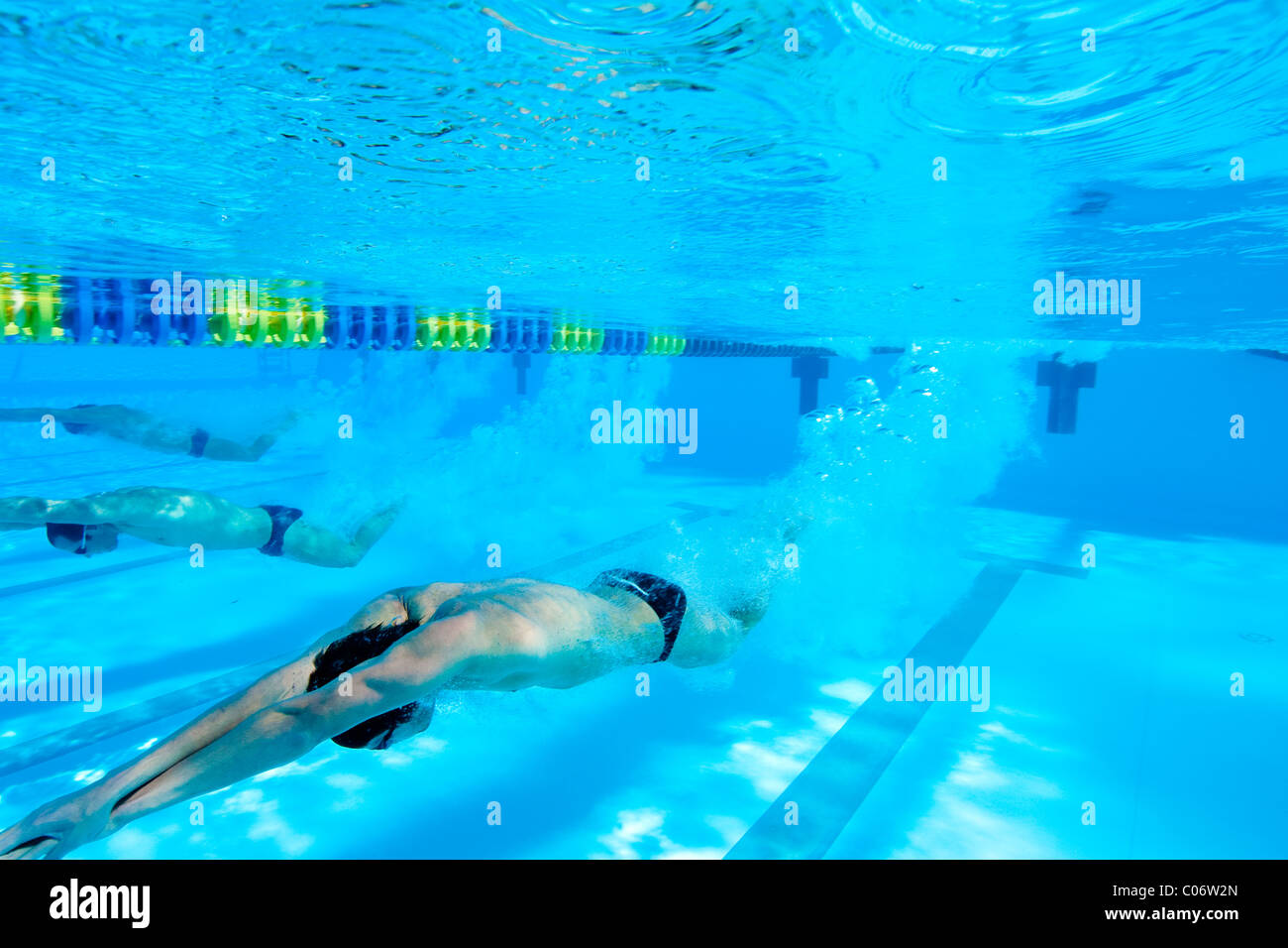 Schwimmer trainieren Sie in Vorbereitung auf Olympia-Trials und andere Wettbewerbe Stockfoto