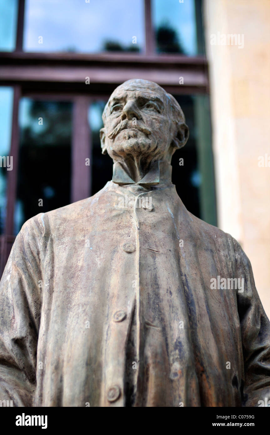 Statue des berühmten maltesischen Maler Giuseppe Cali in Hauptstadt Valletta Malta Stockfoto