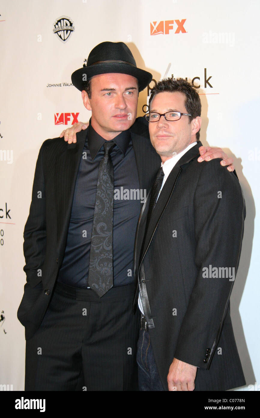 Julian McMahon, Dylan Walsh Nip/Tuck Staffel 5 Premiere Screening statt an der Paramount Theatre Hollywood, California - 20.10.07 Stockfoto