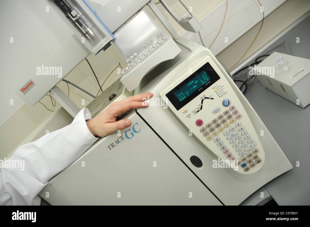 Gaschromatograph Trace im zentralen forensischen Labor der polnischen Polizei in Warschau Stockfoto