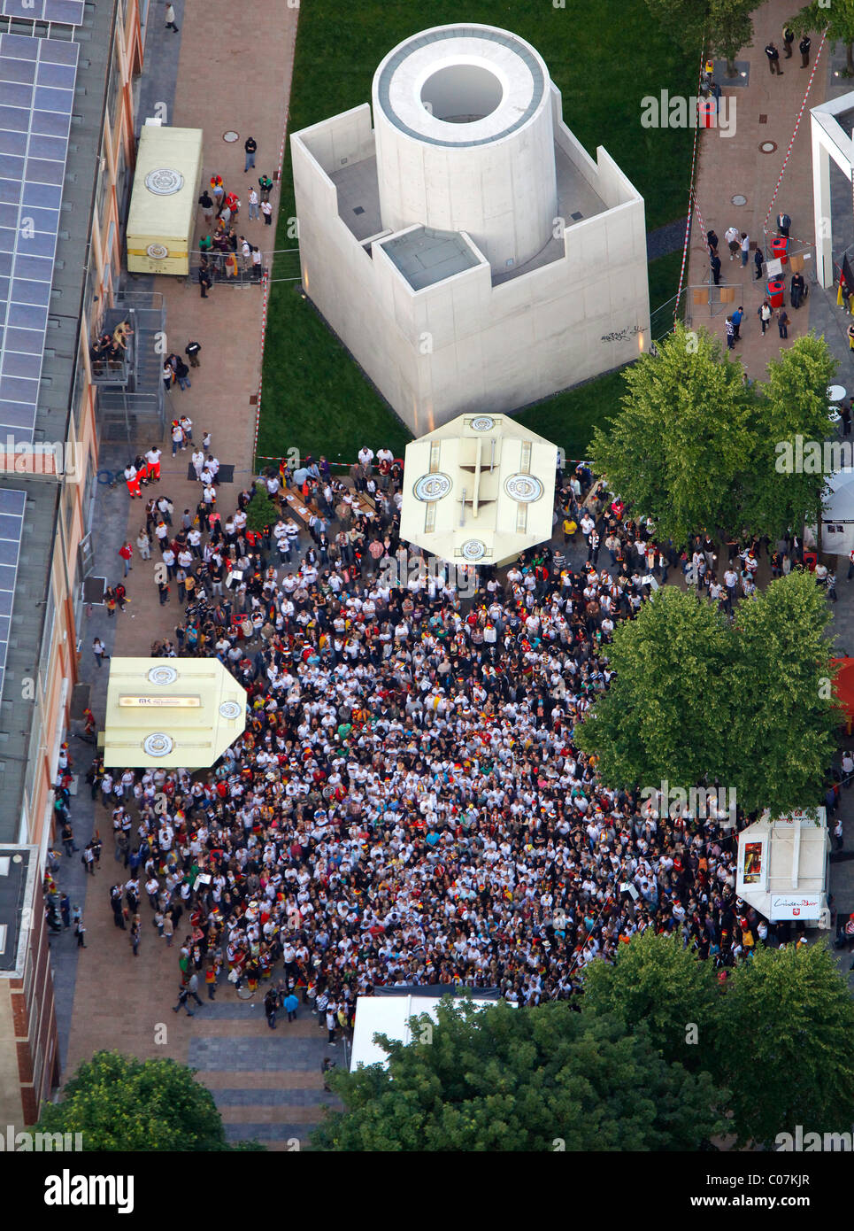 Luftaufnahme, öffentliche Vorführung, Fußball-WM 2010, das Spiel Deutschland Vs Australien 4: 0, Platz der Kulturen Platz, Unna Stockfoto