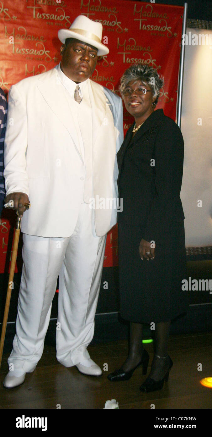 Biggie Smalls Mutter Voletta Wallace Waxwork Enthüllung für die späten Rapper Biggie Smalls (aka