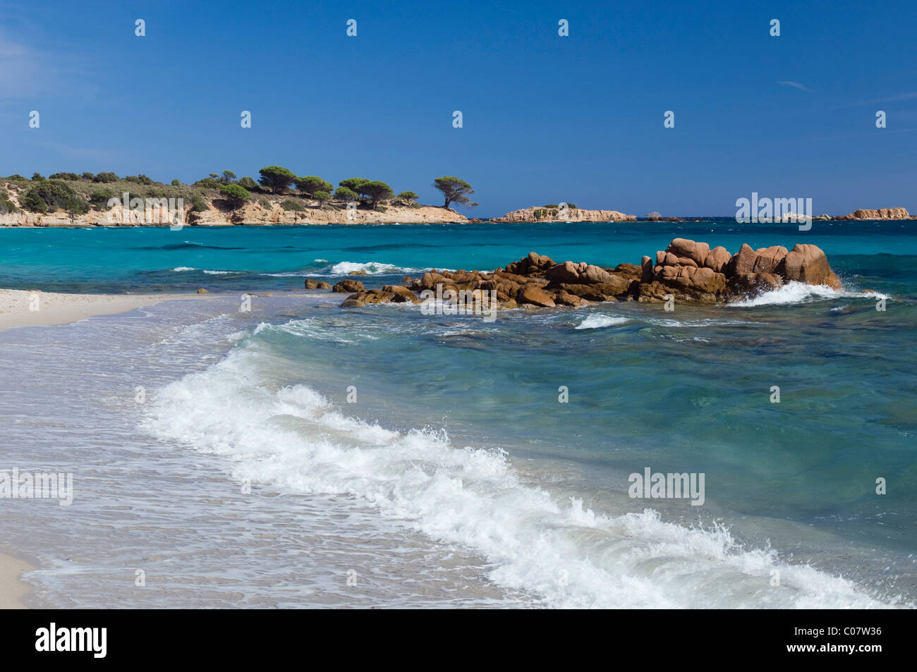 Brandung am Strand Palombaggia, Ostküste, Korsika, Frankreich, Europa Stockfoto