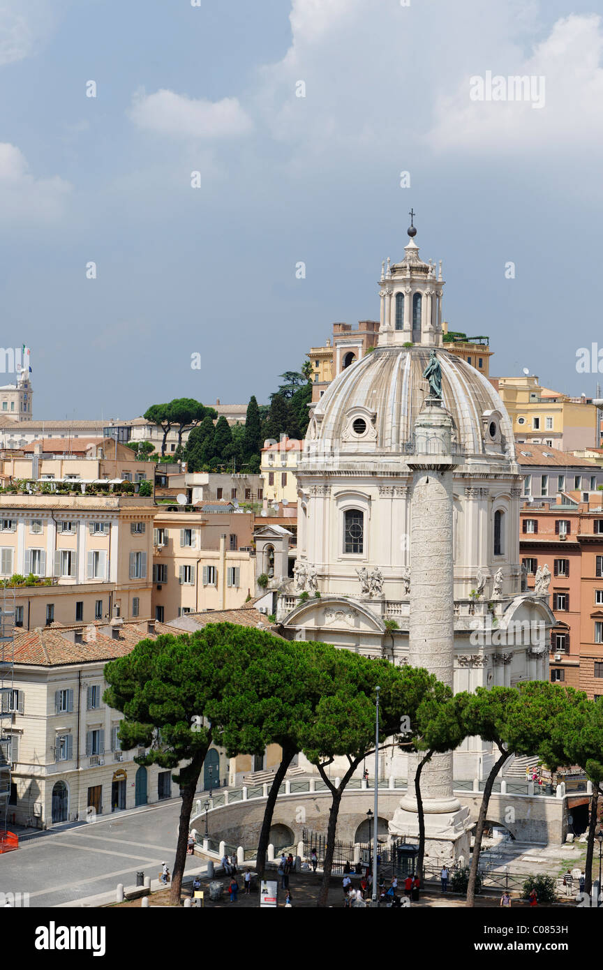 Ausblick vom Monument von Vittorio Emanuele, il Vittoriano, Santa Maria di Loreto Kirche, Rom, Italien, Europa Stockfoto