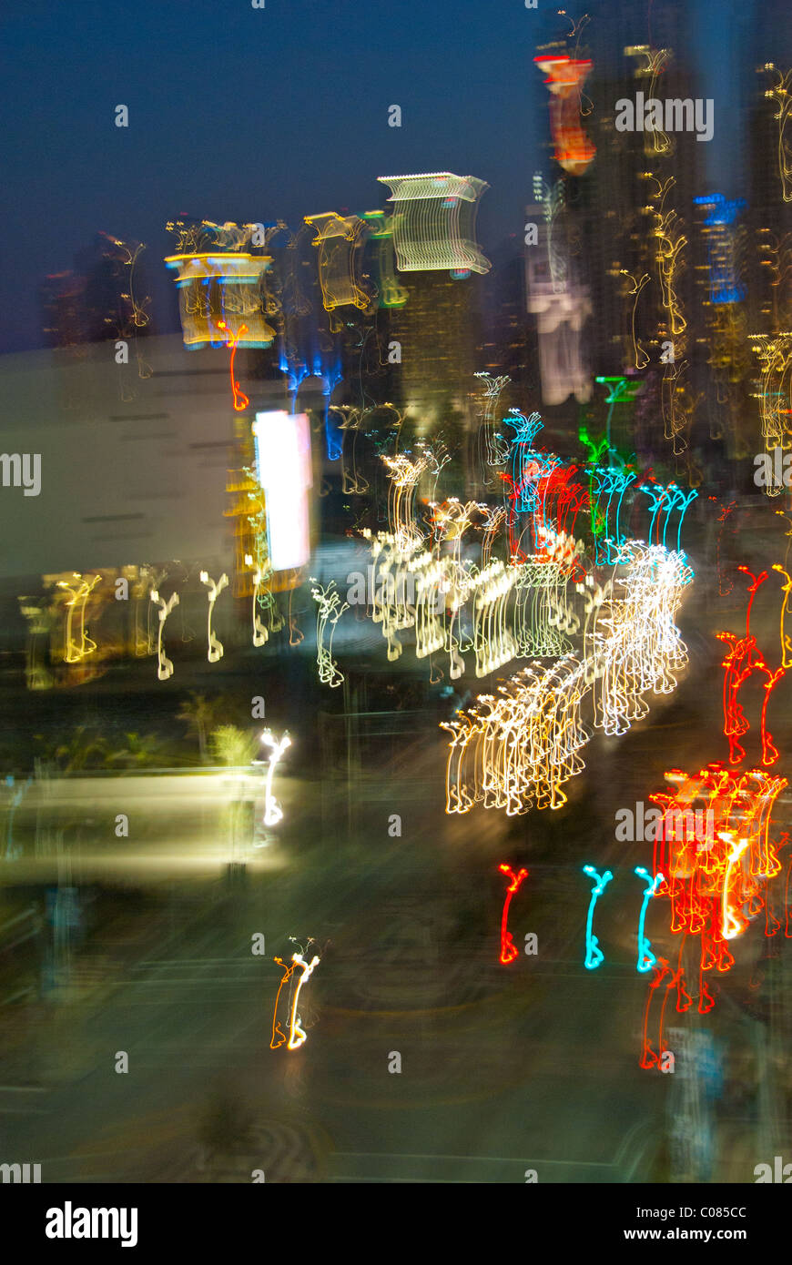 Abstrakte Bewegungsunschärfe auf Skyline von Miami, Florida, USA Stockfoto
