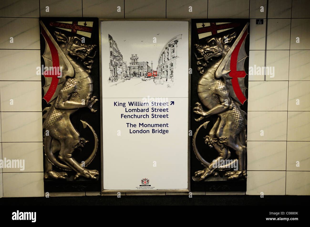 Beenden Sie Bank U-Bahn Station Schild mit City of London Dragon, London, England, UK Stockfoto