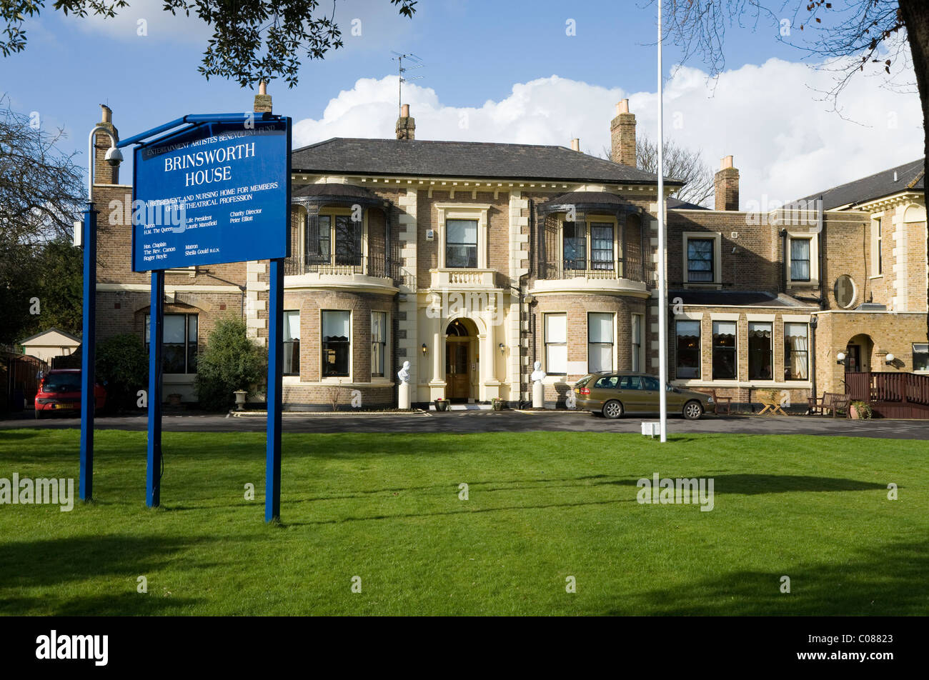 Fassade des Brinsworth Hauses in Twickenham, London. Vollstationäre Pflege / Pflegeheim für den Ruhestand Schauspieler / Schauspieler / Schauspielerinnen. UK Stockfoto