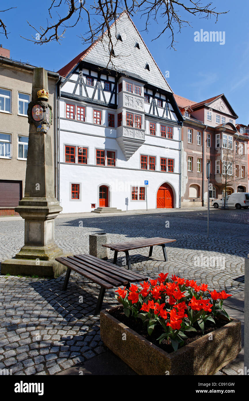 Marktplatz mit Entsendung Meilenstein, Neustadt ein der Orla, Thüringen
