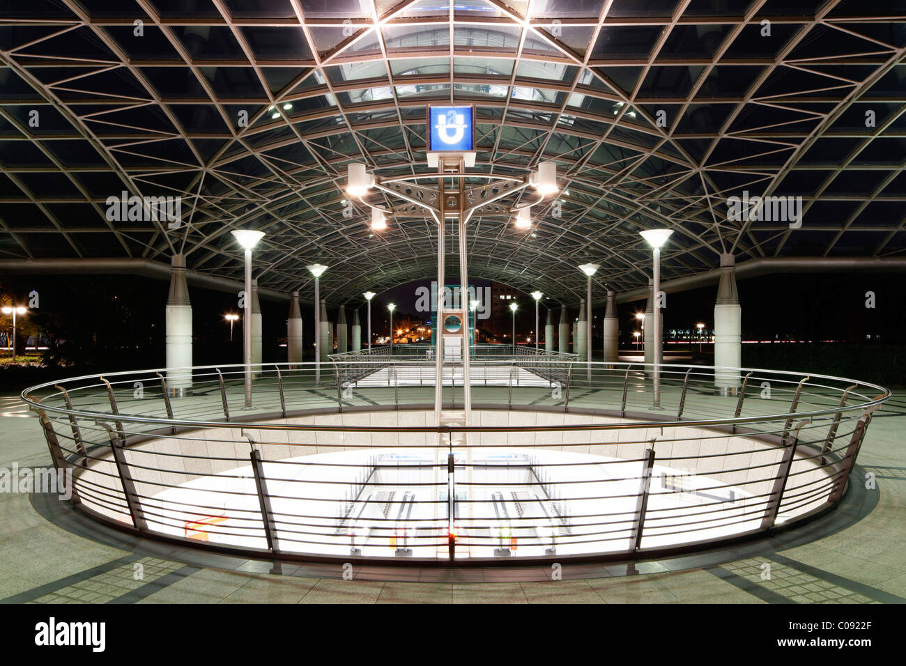 City-Bahn Bahnhof Westfalenhallen, Dortmund, Ruhrgebiet Region, North Rhine-Westphalia, Deutschland, Europa Stockfoto