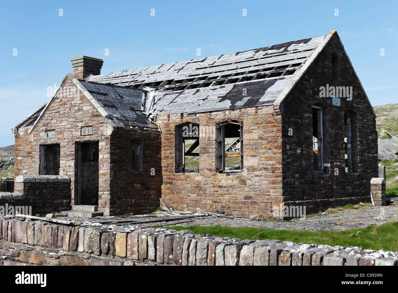 Ruinen der Filmschule von Ryans Tochter, Dunquin, Dingle Halbinsel, County Kerry, Irland, britische Inseln, Europa Stockfoto
