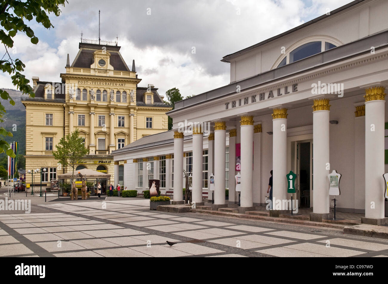 Trinkhalle und historischen Gebäuden, Bad Ischl, Salzburg, Austria, Europe Stockfoto