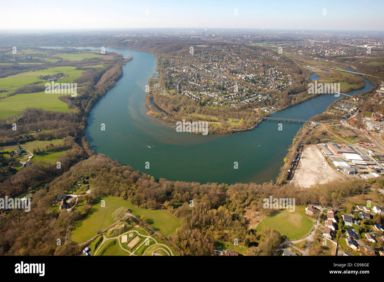 Luftbild, Baldeneysee Stausee, Fluss Ruhr, Ruhrgebiet, Bezirk Kupferdreh, Essen, Ruhrgebiet-Region Stockfoto