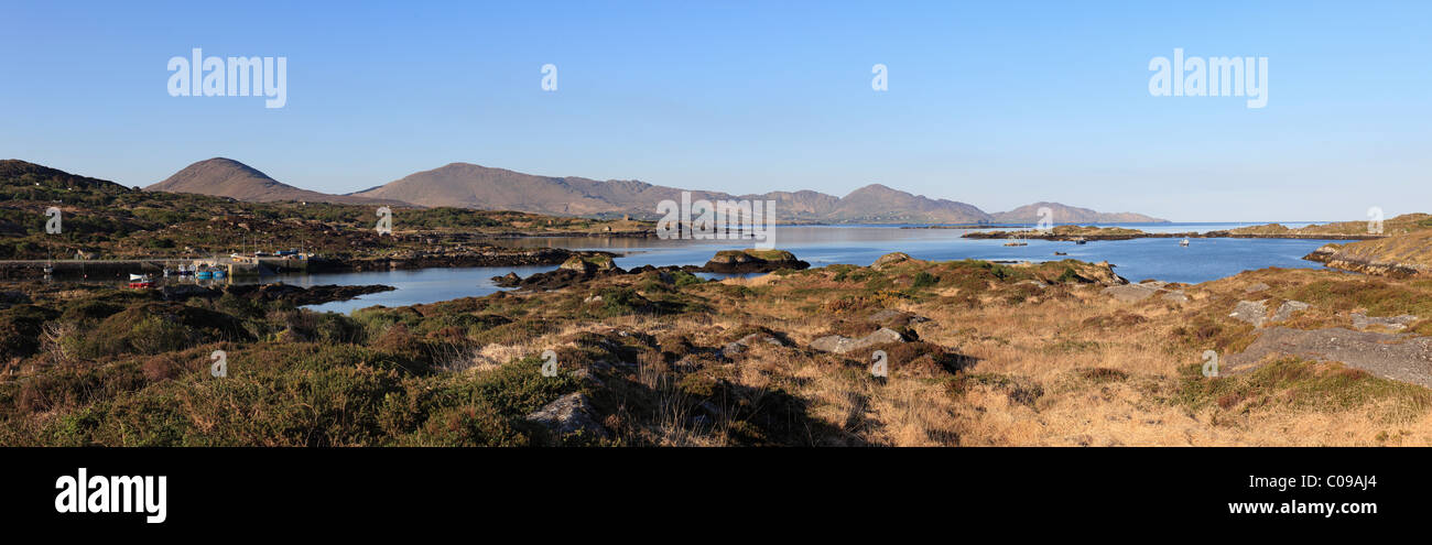 Ballycrovane Hafen, Eyeries, Beara Halbinsel, County Cork, Irland, britische Inseln, Europa Stockfoto