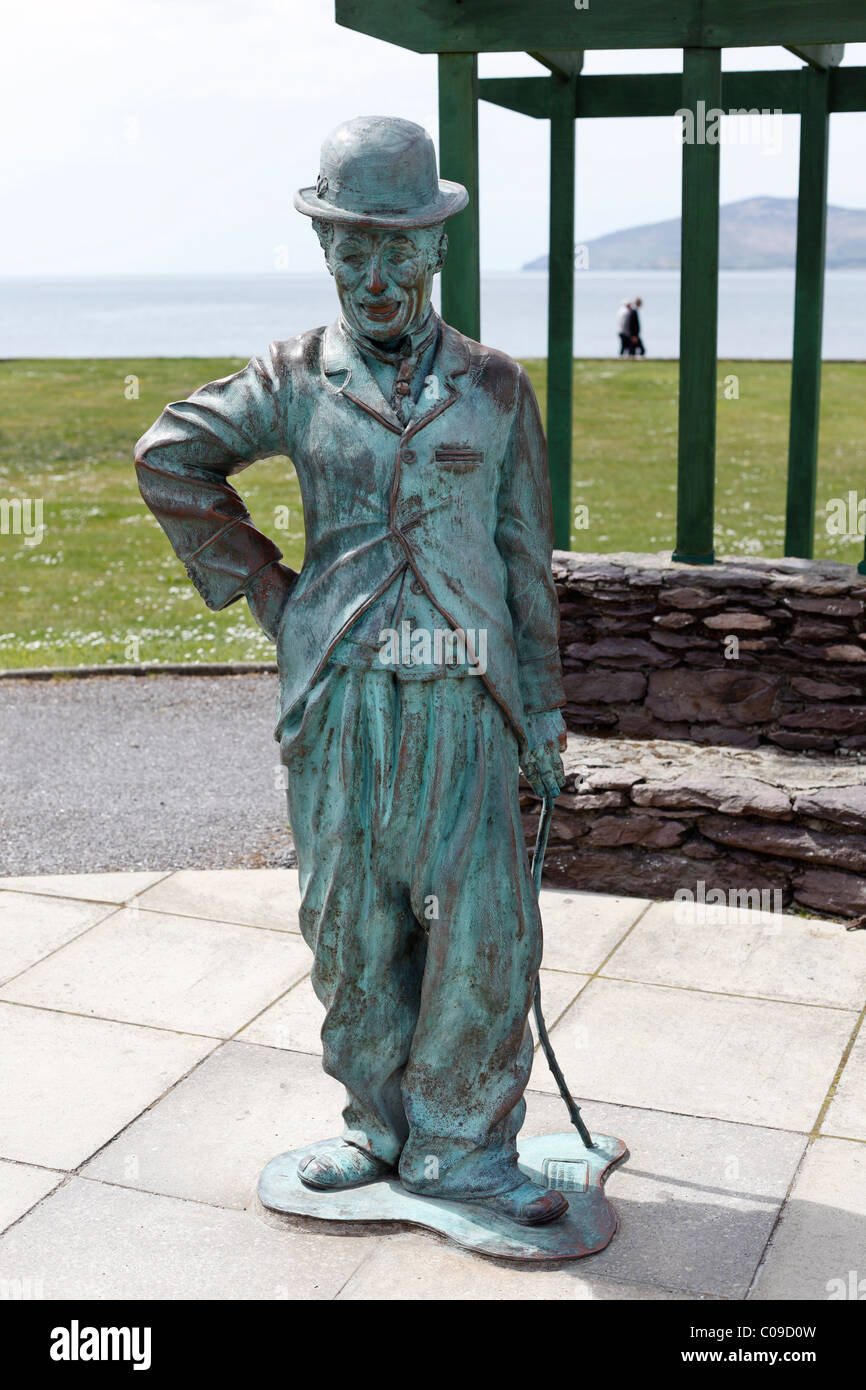 Denkmal für Charlie Chaplin, 1998, Waterville, Ring of Kerry, County Kerry, Irland, britische Inseln, Europa Stockfoto