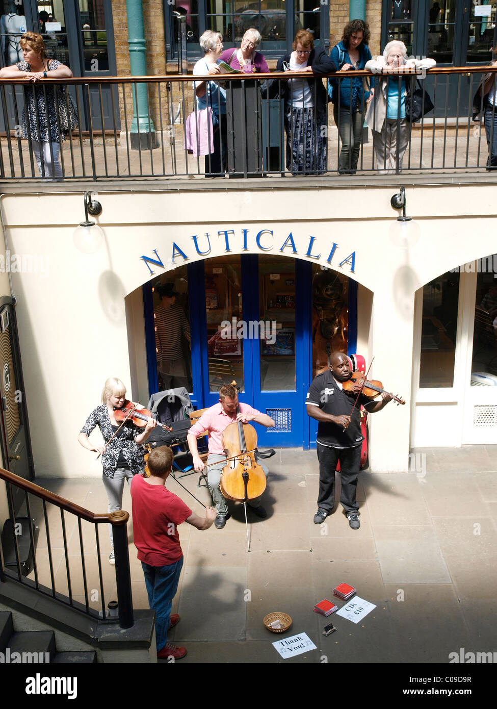 Ein Streichquartett klassische Musik in Covent Garden Market spielen Stockfoto