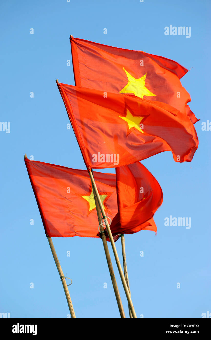 Vietnamesische Flaggen, Zentral-Vietnam, Vietnam, Südostasien, Asien Stockfoto