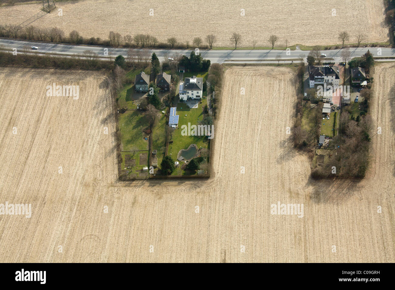 Luftaufnahme, einsame Bauernhöfe, eigenen Boden, Neukirchen, Neukirchen-Vluyn, Region Niederrhein, Nordrhein-Westfalen Stockfoto