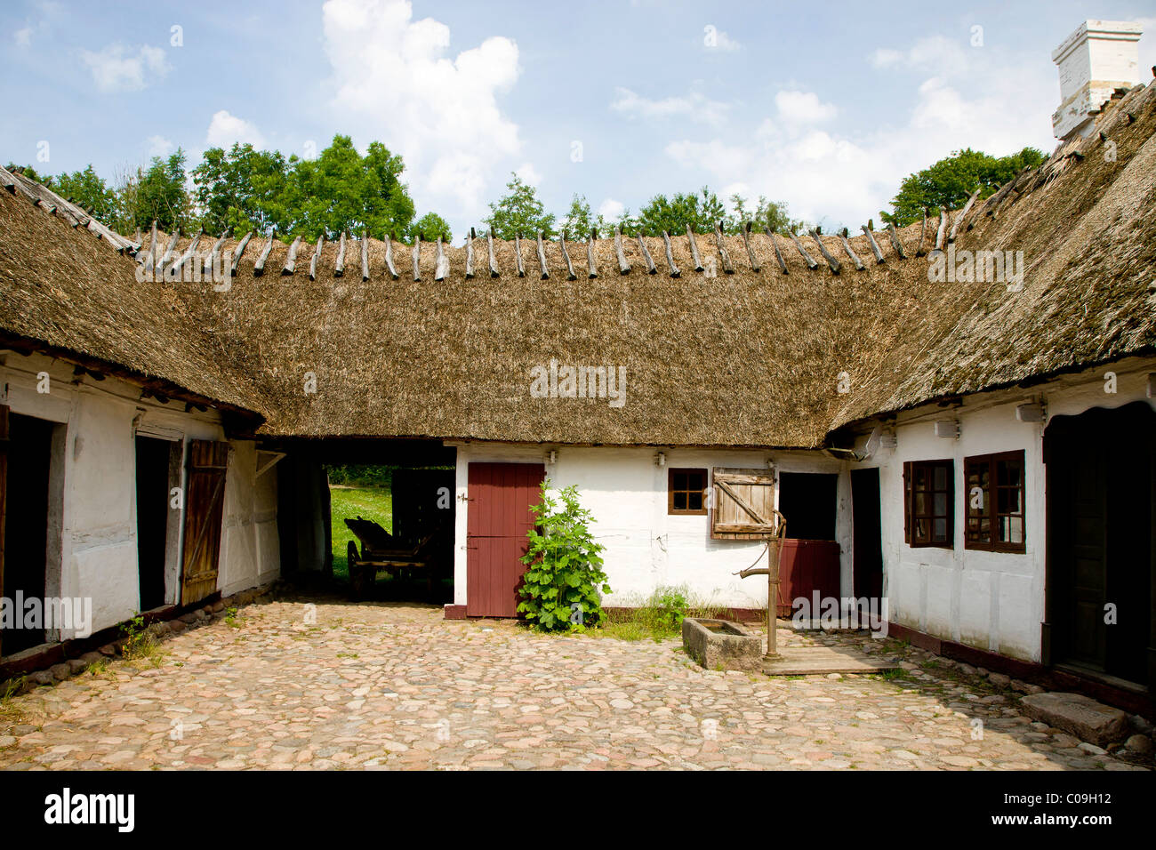 Alter Bauernhof Im Dorf Funen Freilichtmuseum Danemark Europa Stockfotografie Alamy