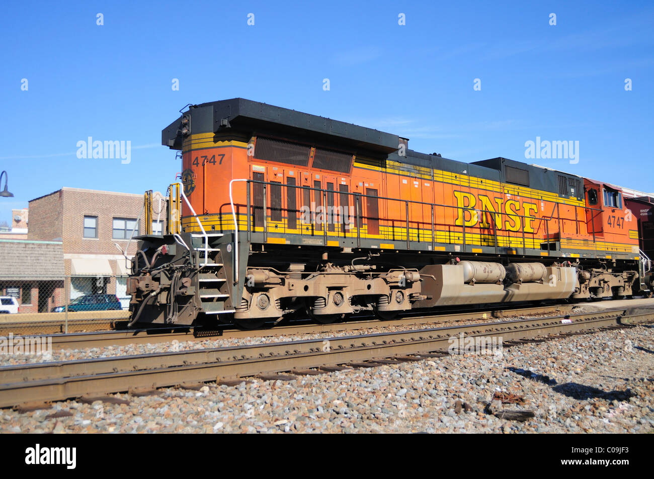 Burlington Northern Santa Fe Lokomotive und Bahn in Berwyn, Illinois, USA. Stockfoto