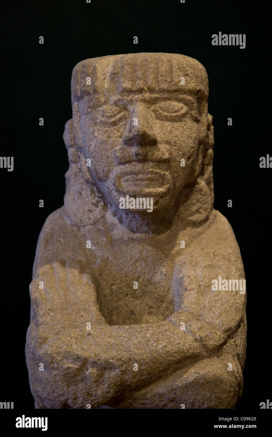 Steinstatue der Tolteken Adel gefunden in der alten Hauptstadt der Tolteken Tula oder Tollan in Zentralmexiko. Stockfoto