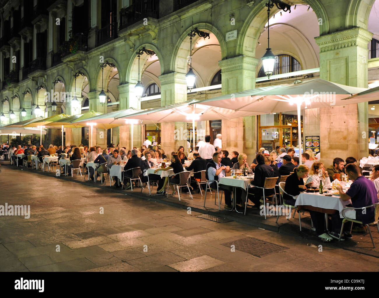 Nachtaufnahme, Nacht Leben, Plaça Reial, Restaurants, Barcelona, Katalonien, Spanien, Europa Stockfoto