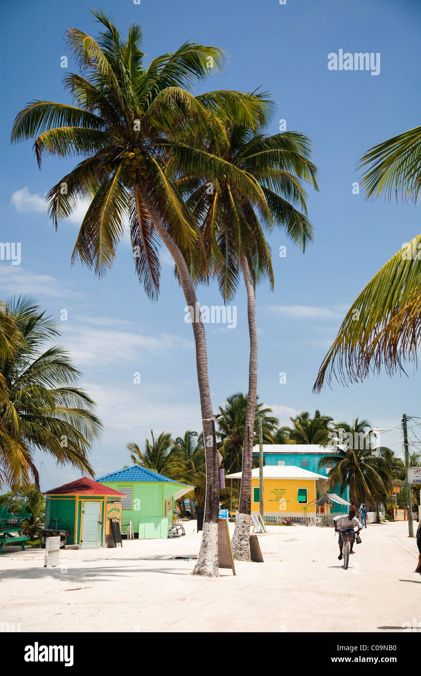 Eine bunte Strandstadt in Belize. Stockfoto