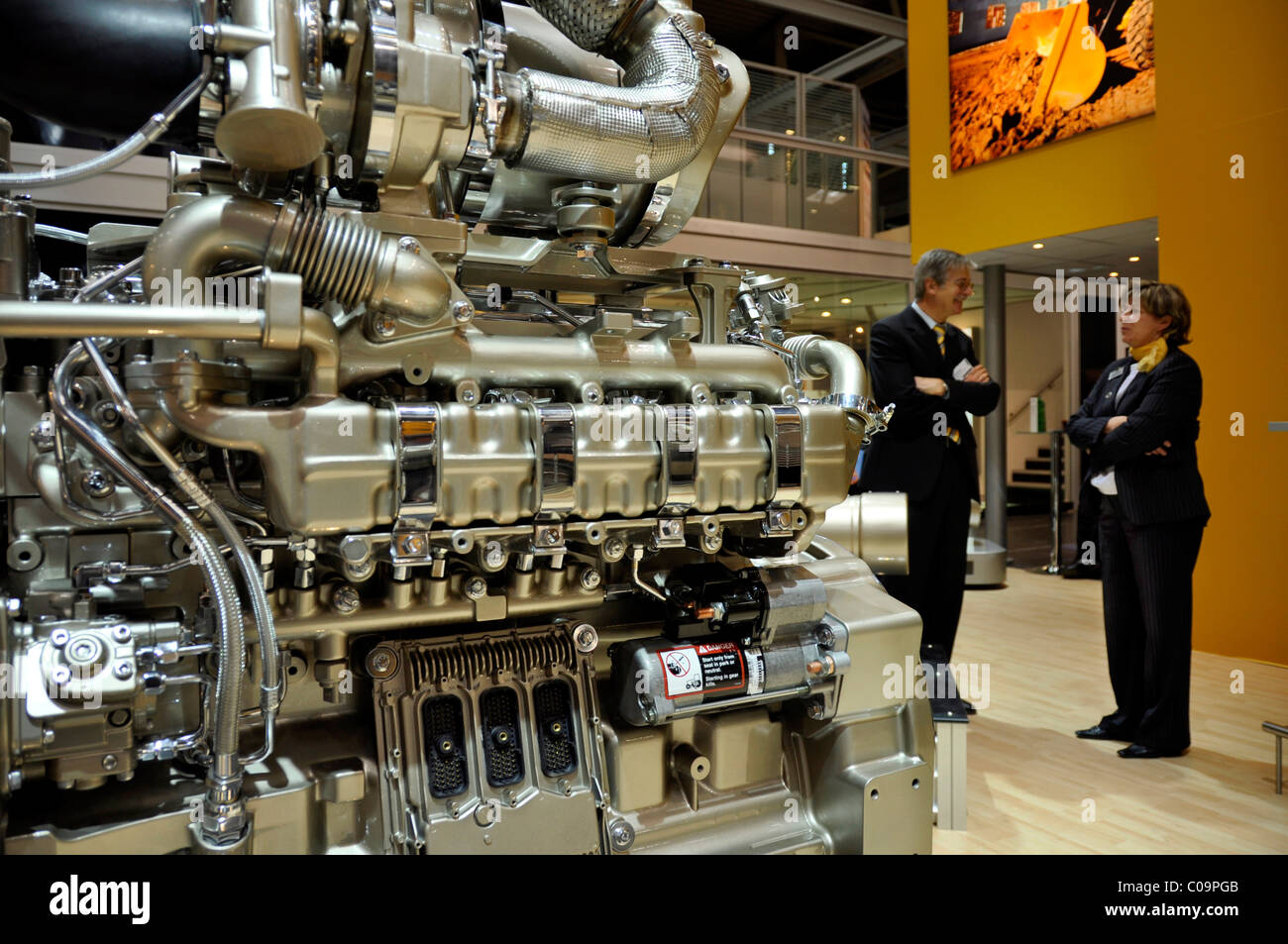 Diesel-Motor, JOHN DEERE stand, Bauma 2010 internationale Fachmesse für Baumaschinen, Messe München Messegelände, München, Bayern Stockfoto