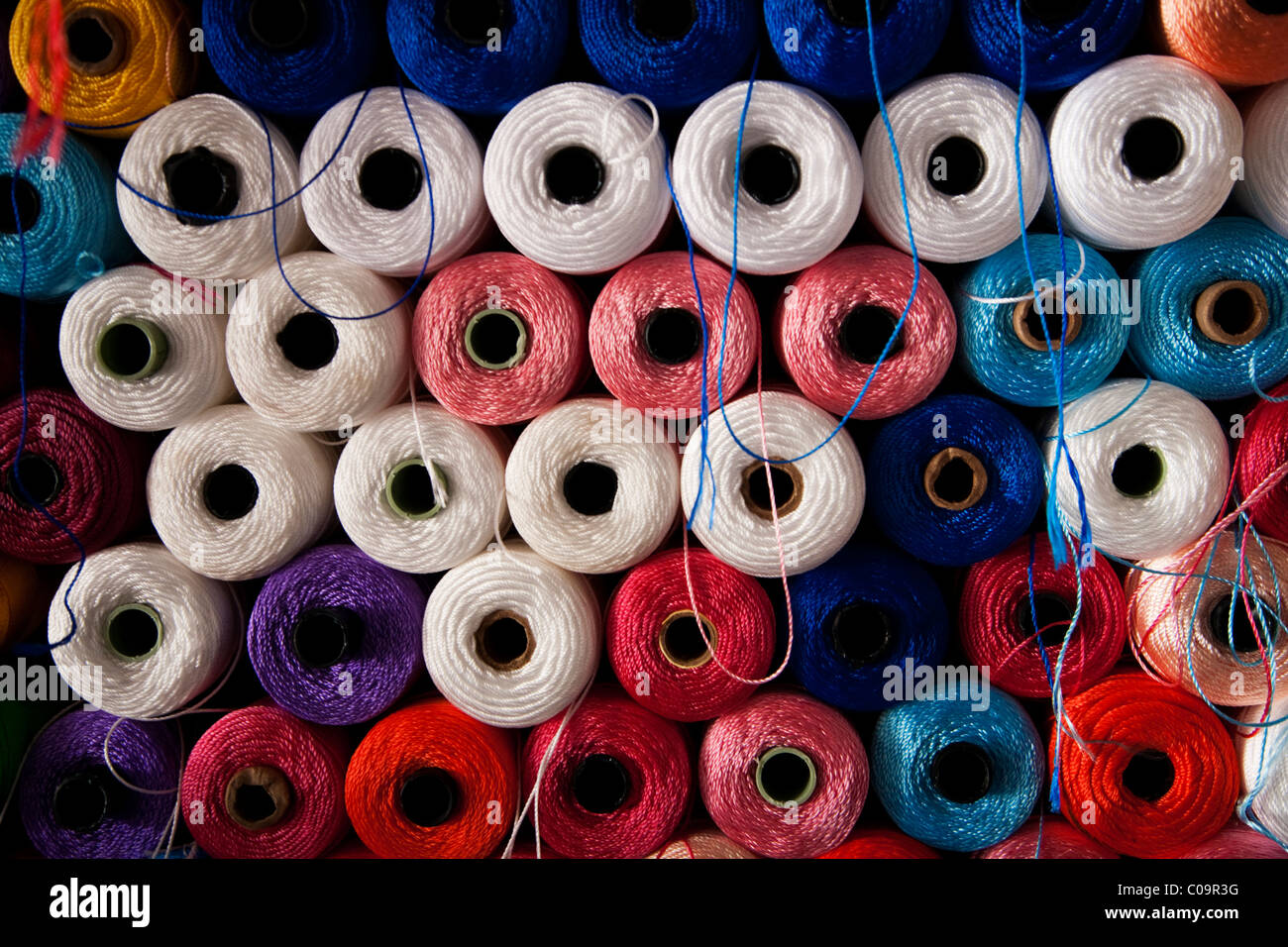 Hellen Nylon-Saiten für die Herstellung von Yucatan Hängematten, Yucatan, Mexiko Stockfoto