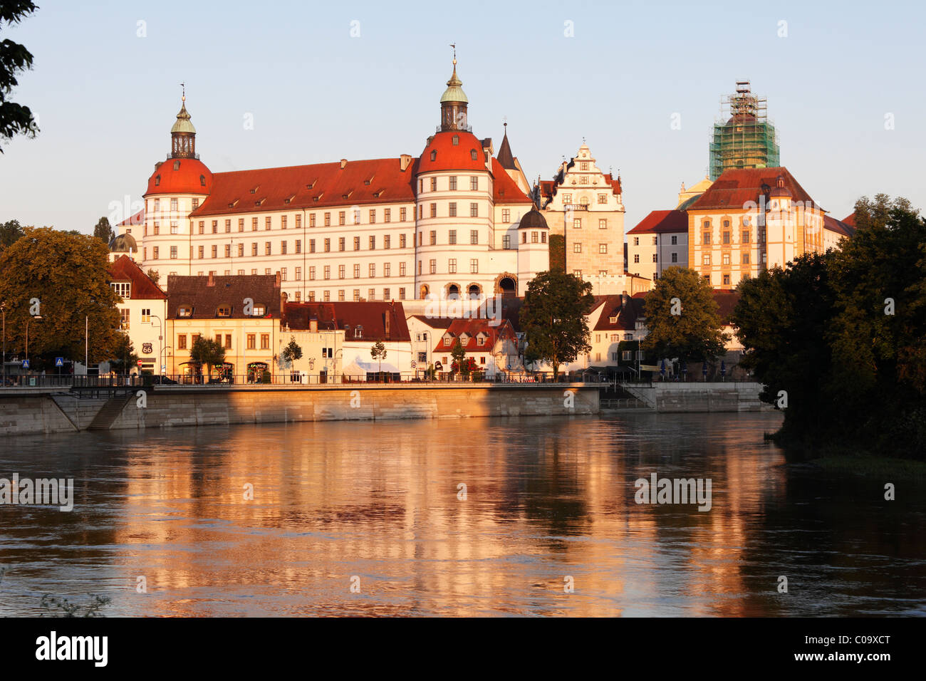 Burg Schloss Neuburg, Neuburg an der Donau, Uppper Bayern, Bayern, Deutschland, Europa Stockfoto