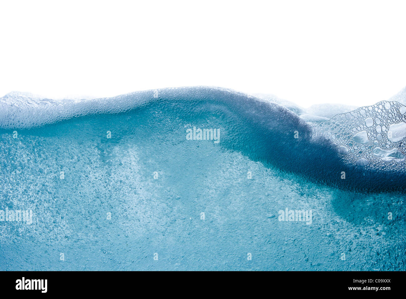 Blauwasser Welle abstrakten Hintergrund isoliert auf weiss Stockfoto