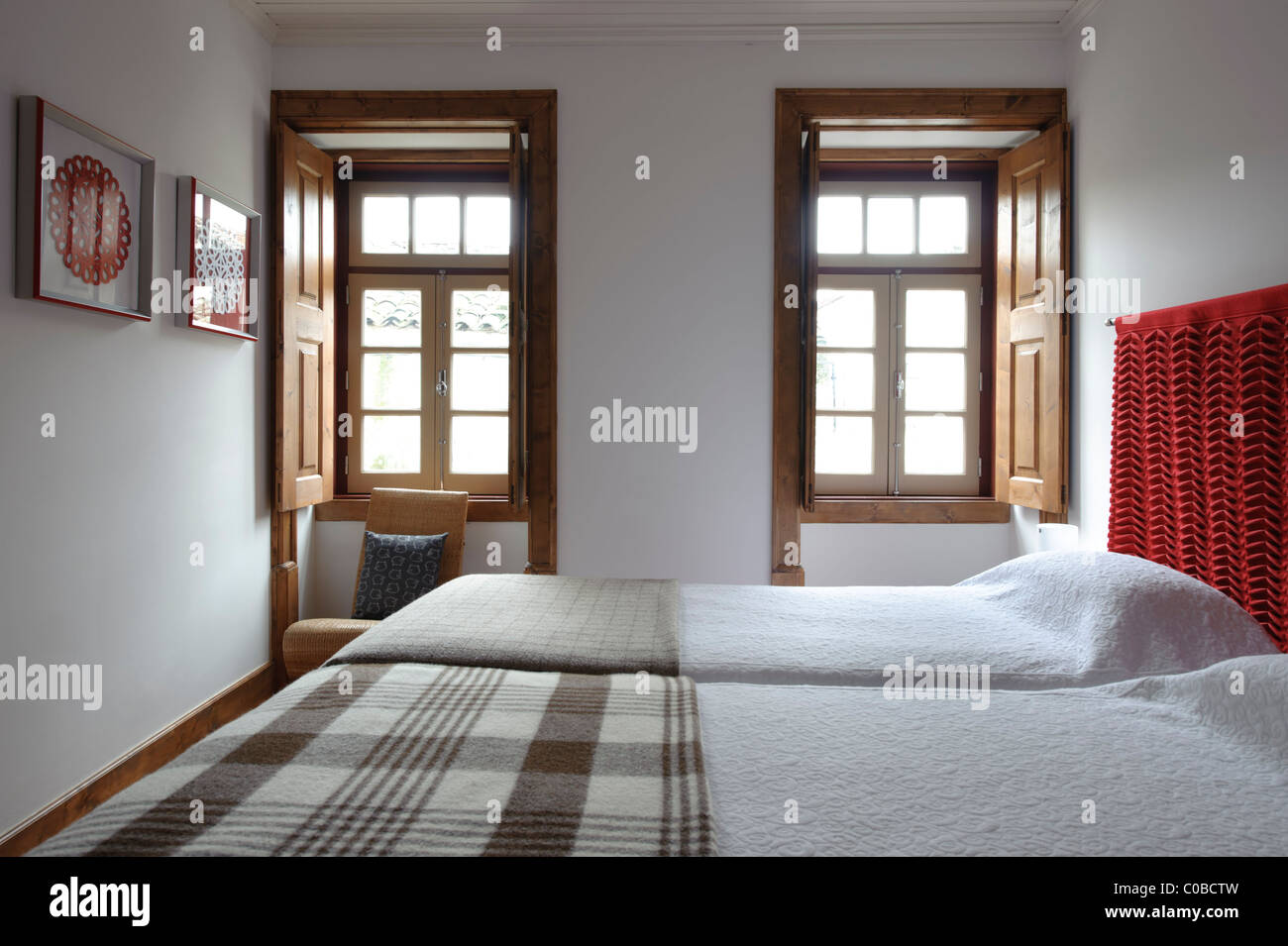 Schlafzimmer mit rustikale Dekoration Stockfoto