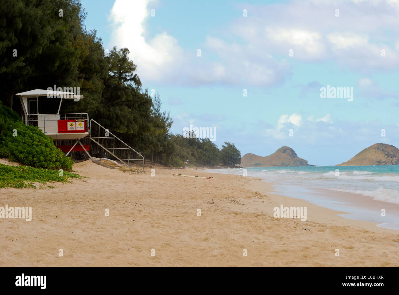 Rettungsschwimmer-Hütte am Strand. Oahu Hawaii. Stockfoto