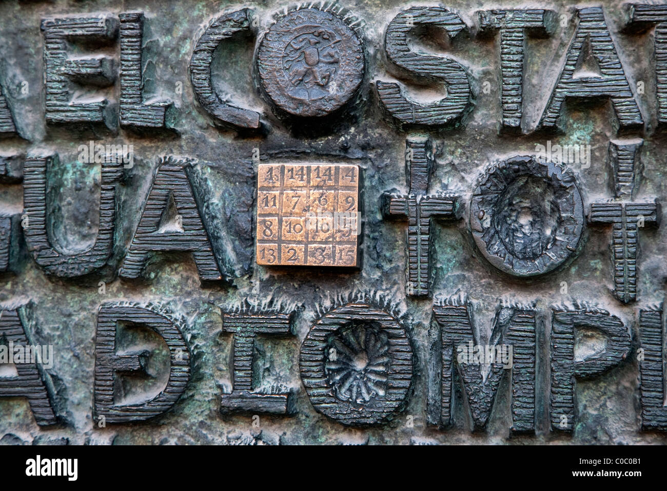 Die Bronzetür der Leidenschaft, Kirche Sagrada Familia in Barcelona, Katalonien, Spanien Stockfoto