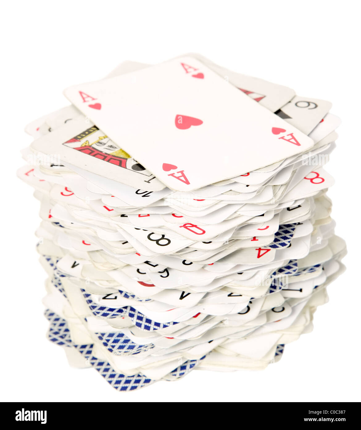 Kartenspiel mit Ass zuerst auf weißem Hintergrund Stockfoto