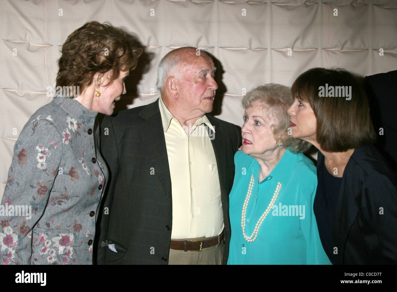 Pacific pionier broadcasting Fotos und Bildmaterial in hoher