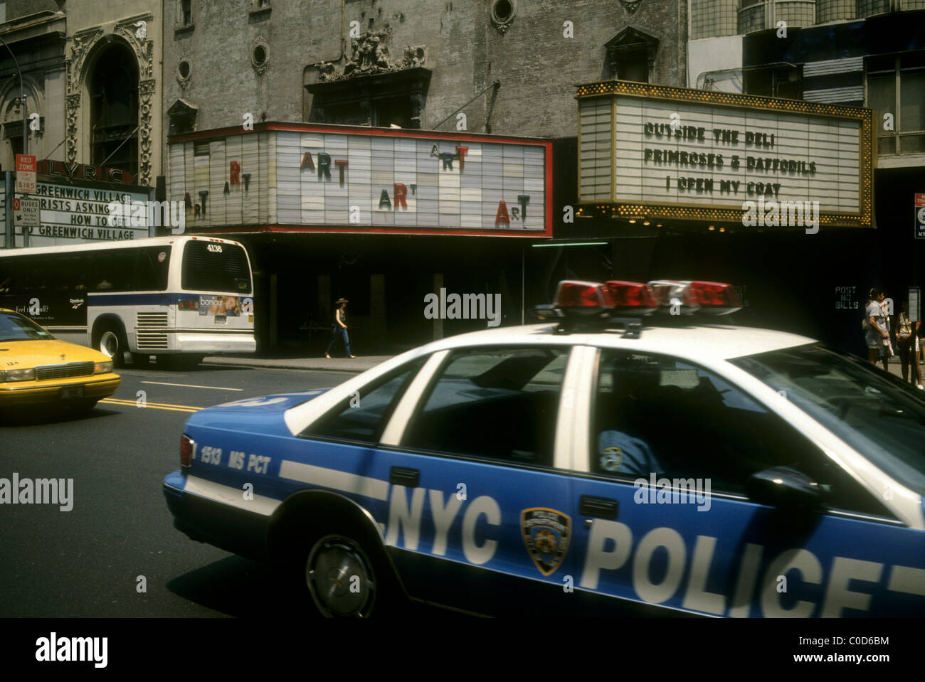 Theater, darunter das Victory Theatre, Zentrum, auf der West 42nd Street zwischen der siebten und achten Avenue am Times Square im Jahr 1994 Stockfoto