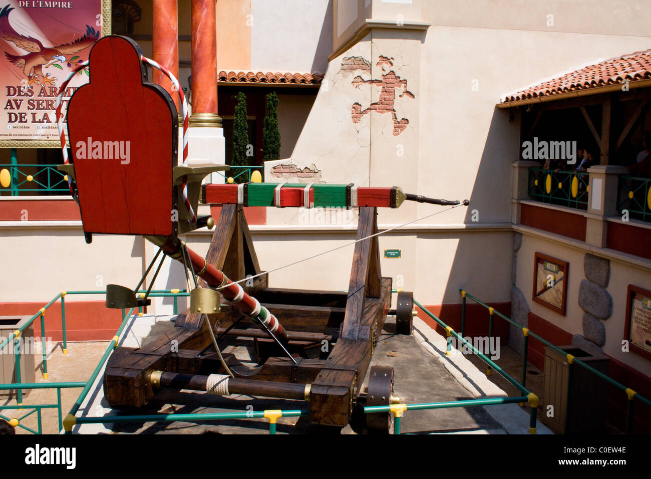 Eine römische Katapult im Parc Asterix in Plailly, Frankreich. Stockfoto