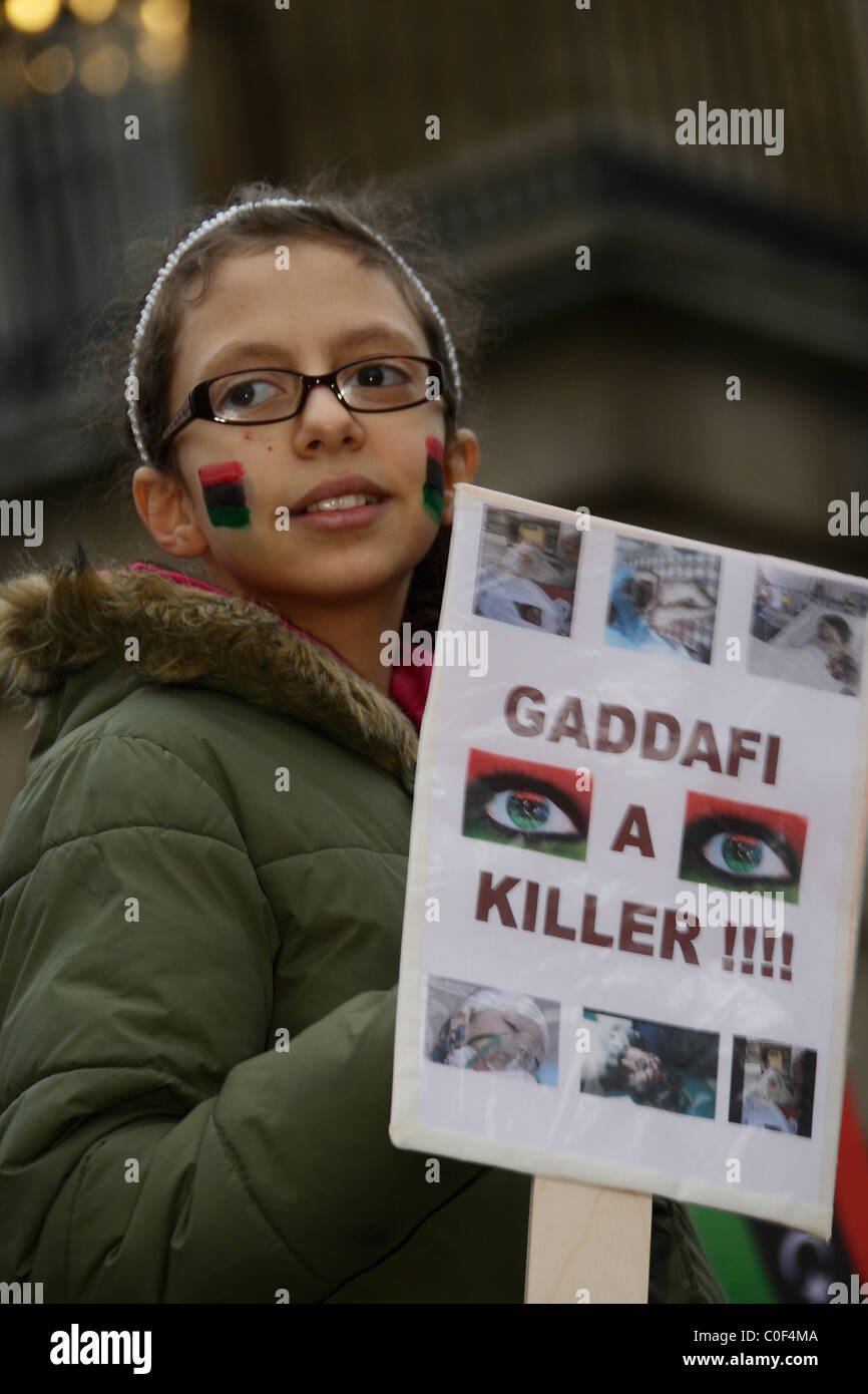 Young anti-libysche Regime Demonstrant in Whitehall, London Stockfoto