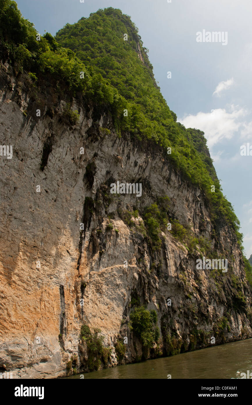 Li-Fluss-Ufer auf einem Weg von Guilin nach Yangshuo Stockfoto