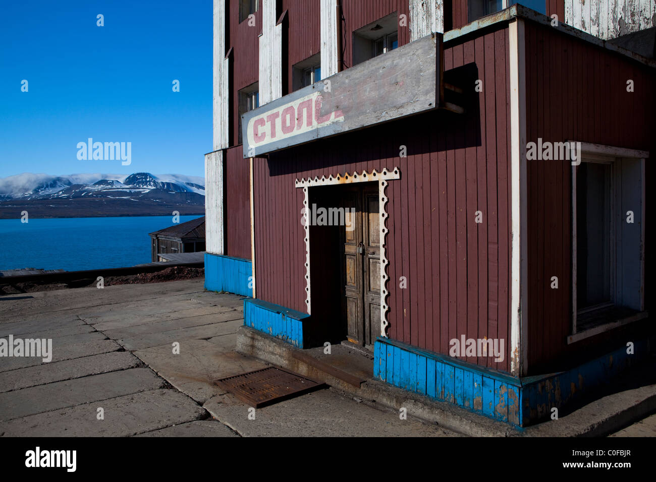 Die stillgelegten Cafe-Bar 78 Parallel in Barentsburg, russische Kohle Bergbaustadt in der norwegischen Inselgruppe Svalbard. Stockfoto