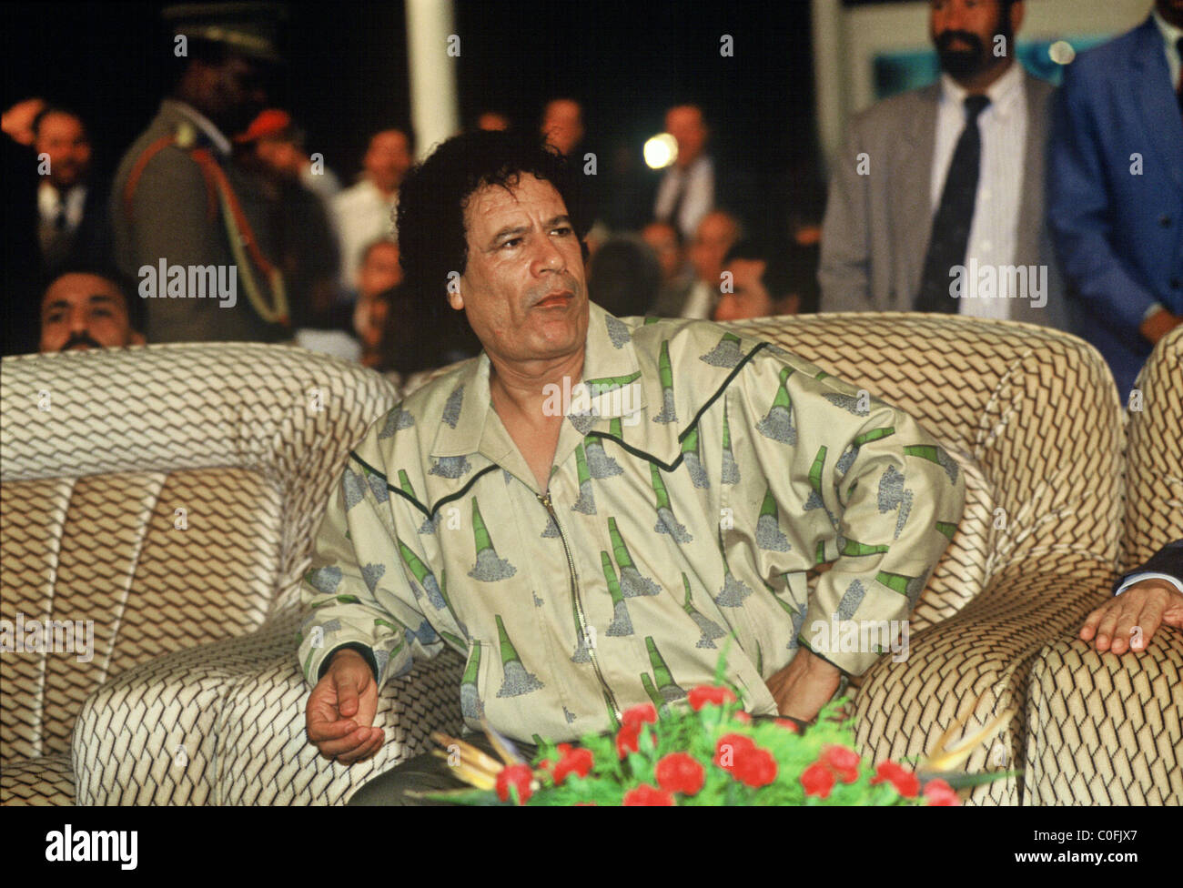 Libyens Präsident Muammar Gaddafi während der Einweihung des großen Mannes gemacht River Projekts, bei Ajdabiya in Benghazi, Libyen. Stockfoto