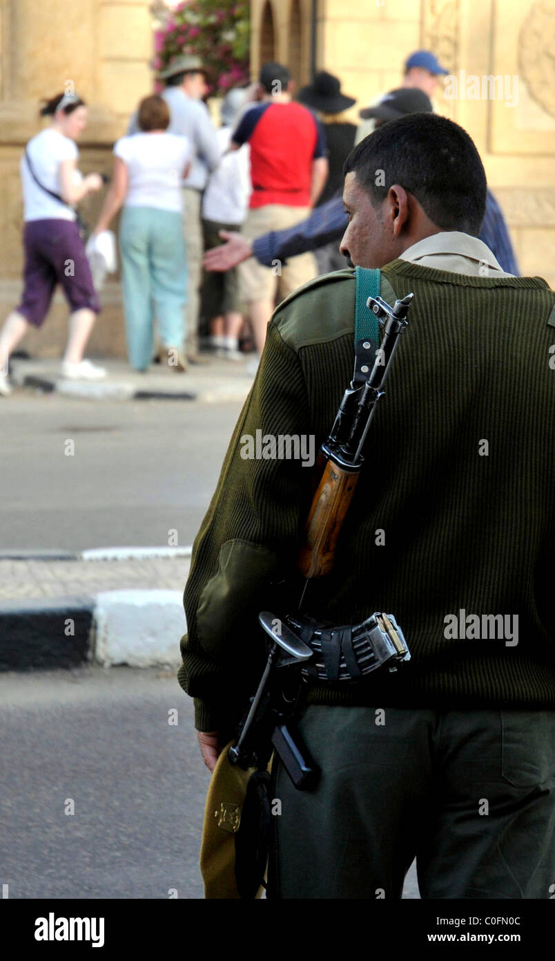 Sicherheit in Ägypten, Tourismus-Website, bewaffnete Wachen Stockfoto