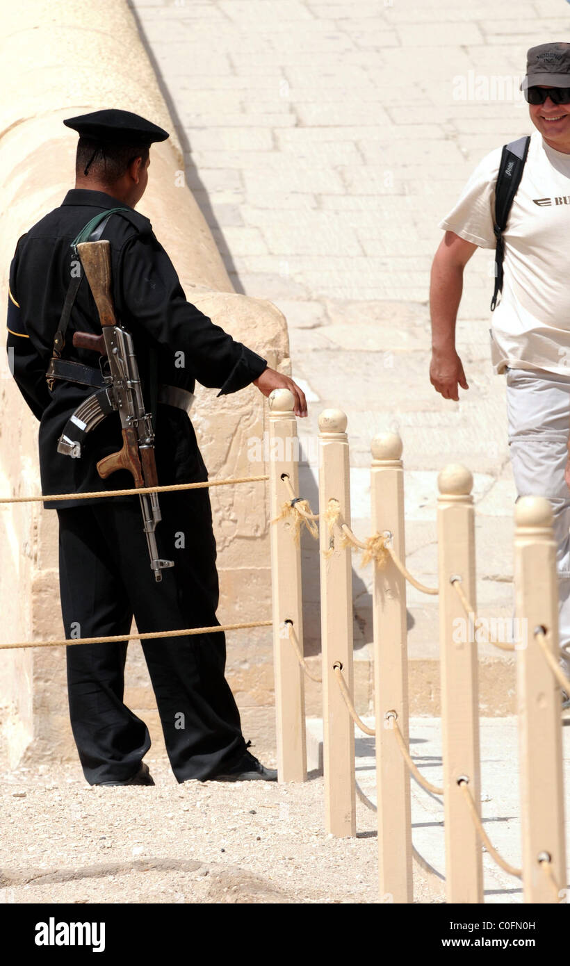 Sicherheit in Ägypten, Tourismus-Website, bewaffnete Wachen Stockfoto