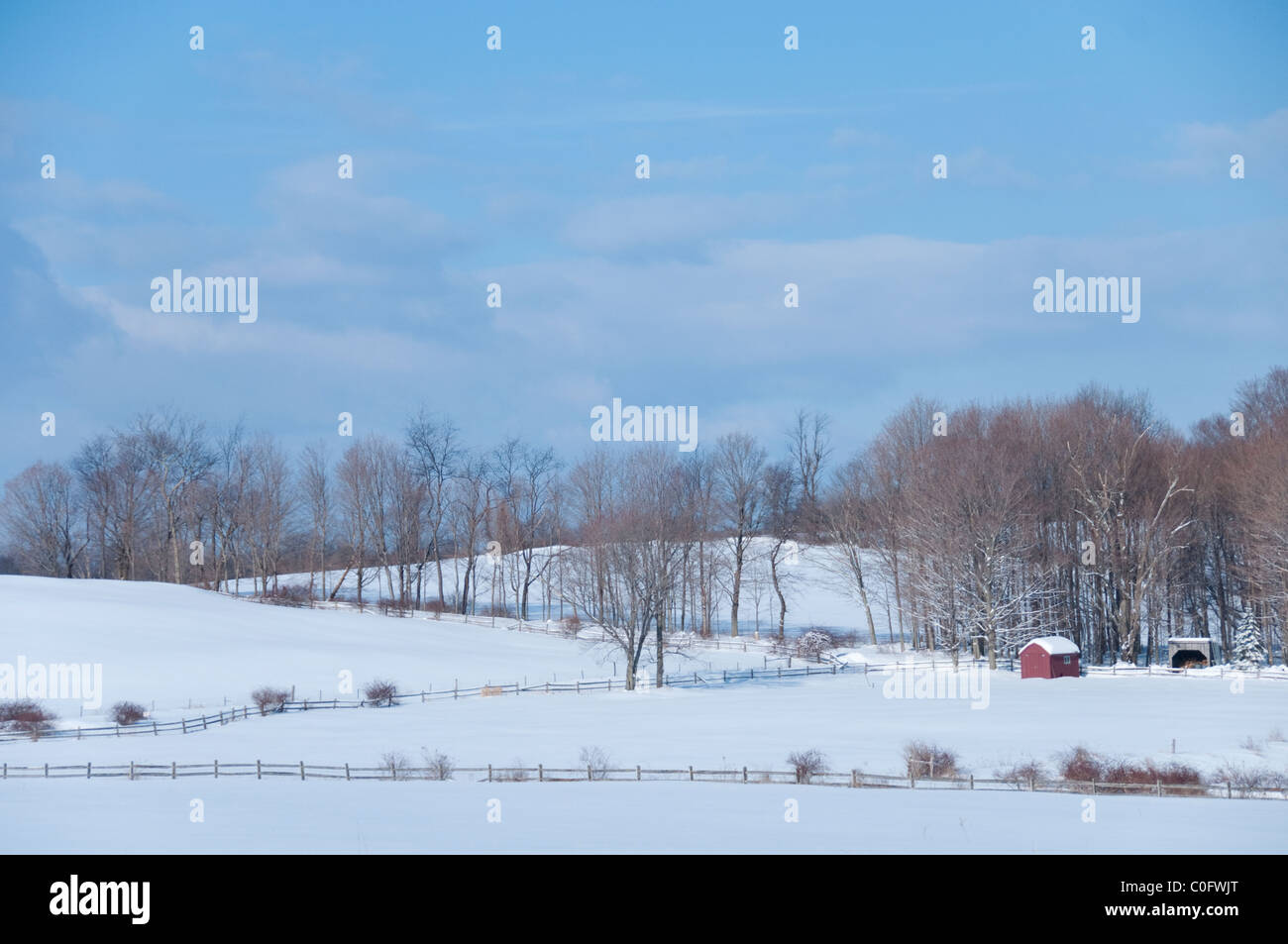Eine Hudson Valley Farm bestäubt im Schnee. Stockfoto