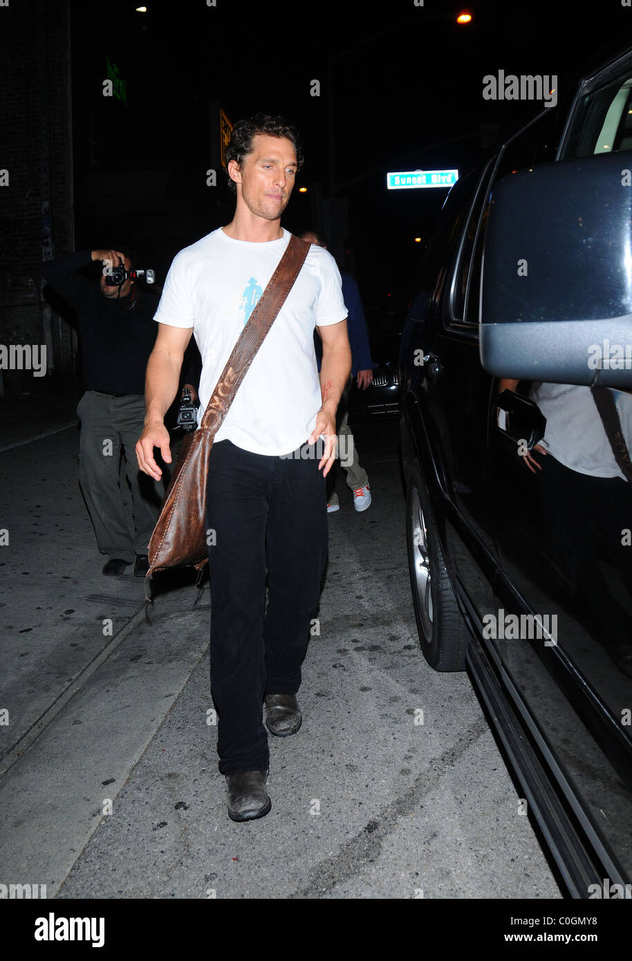 Matthew Mcconaughey Verlasst Den Viper Room In West