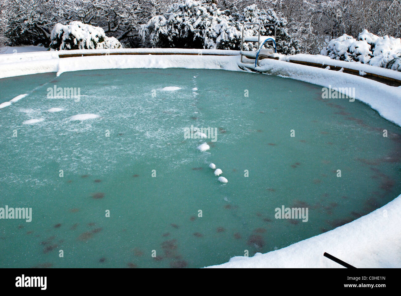 Swimming Pool In Winter Stockfotos & Swimming Pool In Winter Bilder ... Swimming Pool In Winter Stockfotos & Swimming Pool In Winter Bilder ...