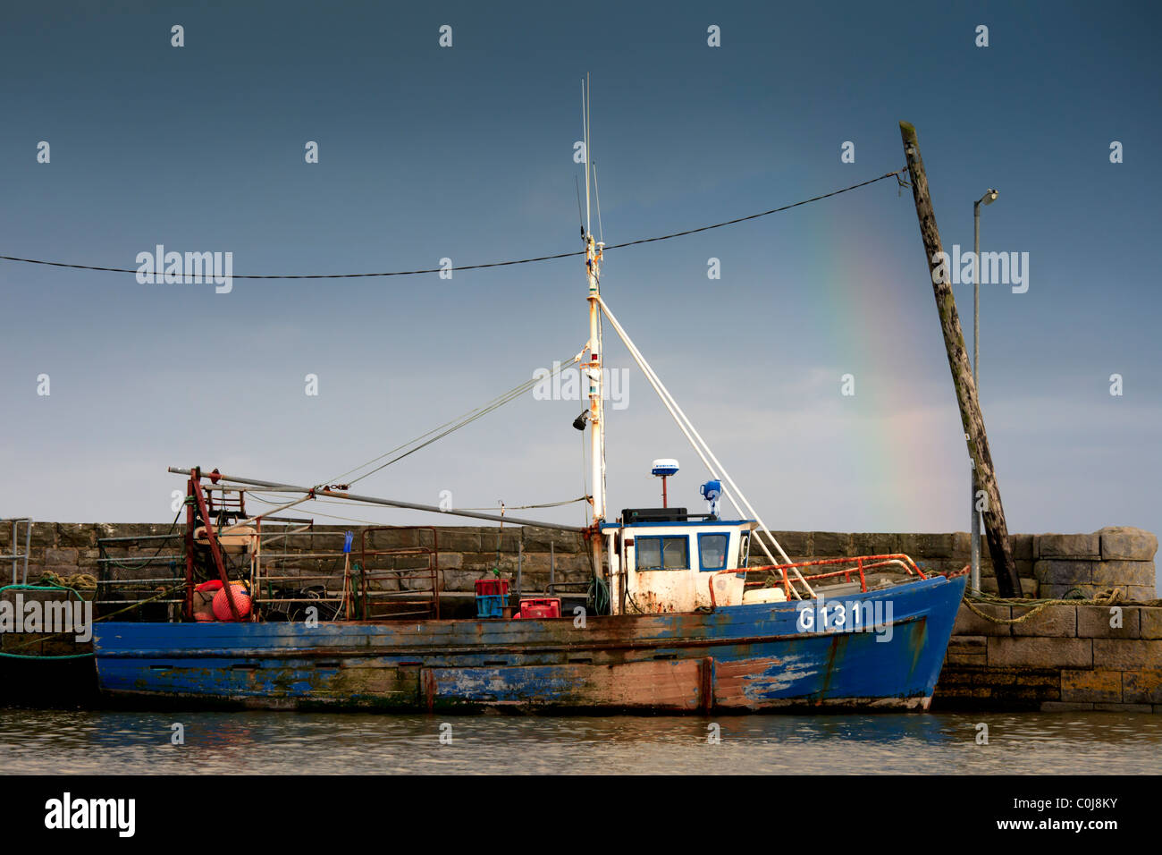 Irisches Fischerboot, Kilbaha Hafen County Clare Ireland Stockfoto